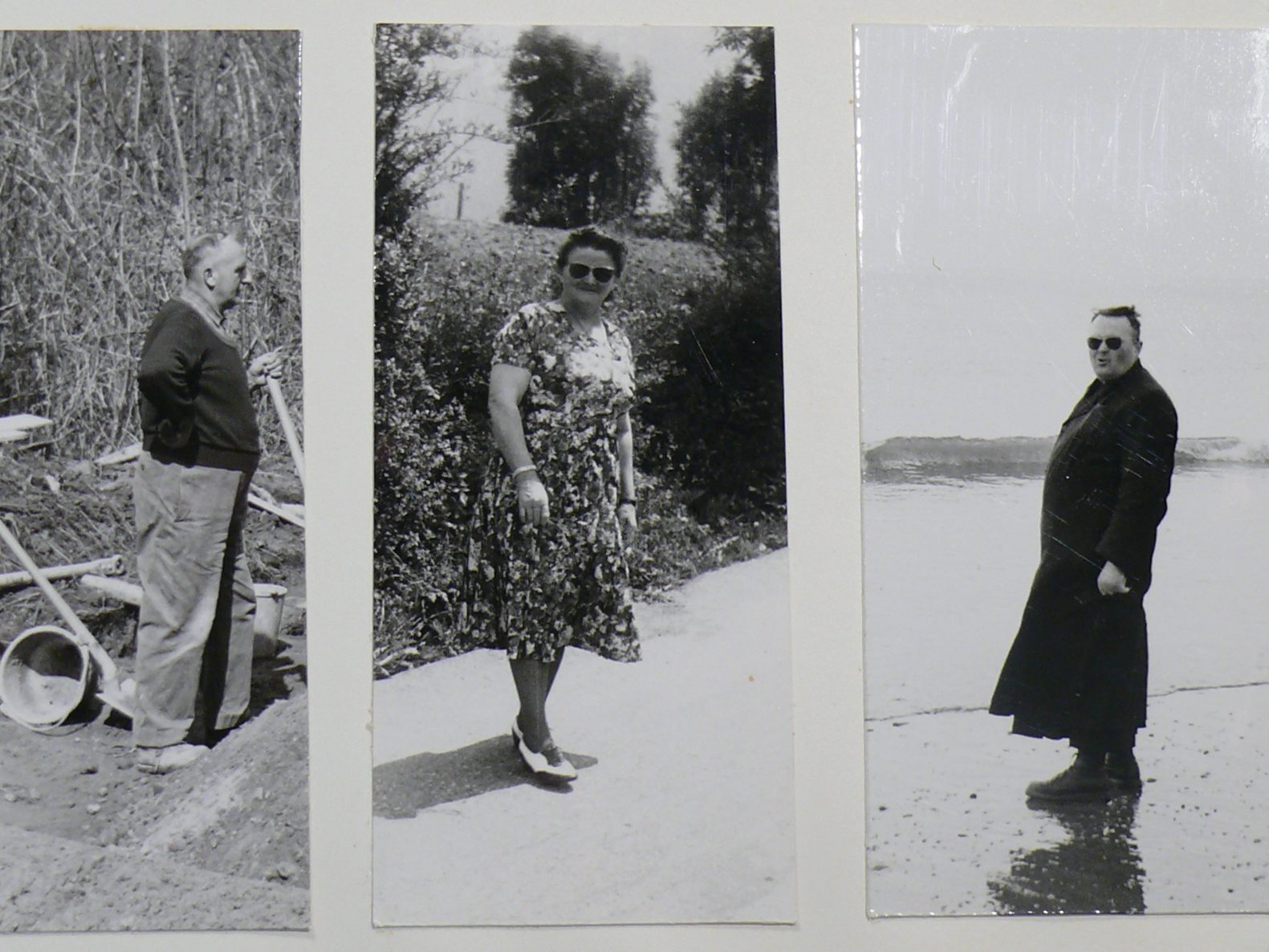 Il s'agit d'une photographie présente dans un album photo. On y voit trois portrait d'individus différents.